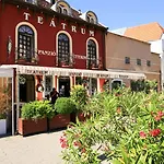 Teátrum Boutique Győr