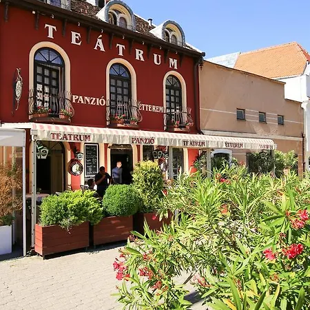 Teátrum Boutique Győr
