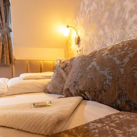 Teatrum Boutique Hotel 3*