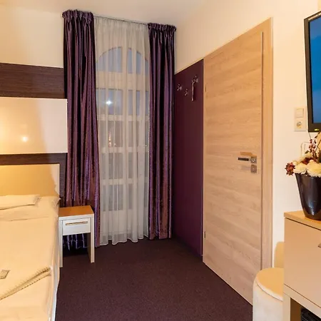 Teatrum Boutique Hotel 3* Gyor