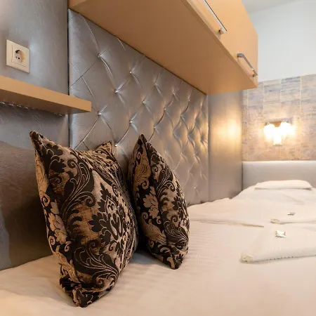 Teatrum Boutique Hotel Hotel Gyor