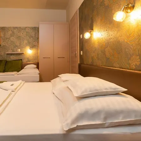Teatrum Boutique Hotel Hotel 3*