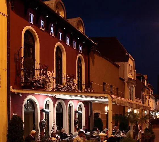 Hotel Teátrum Boutique 3*