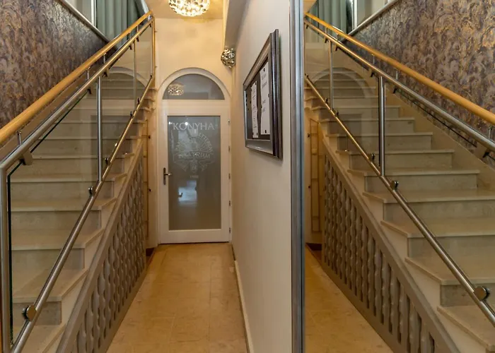 Teátrum Boutique 3*