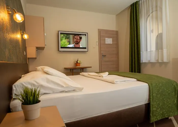 Teátrum Boutique 3*